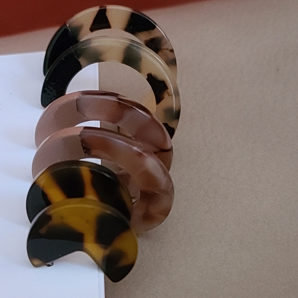 Two for $20,  Tortoise Shell Earrings, Shell Hoop Earrings, Minimalist Cute - Picture 3 of 8